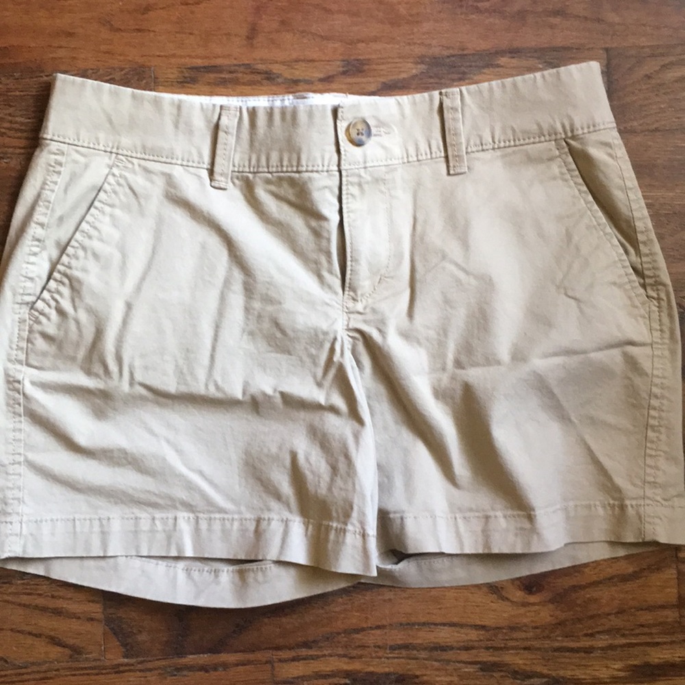Old Navy. Khaki chino shorts. Size 2